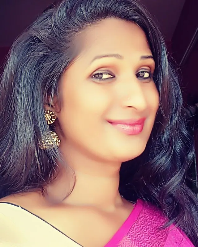 Khadija, 31 ans, beurette à Saint-Jean-sur-Vilaine